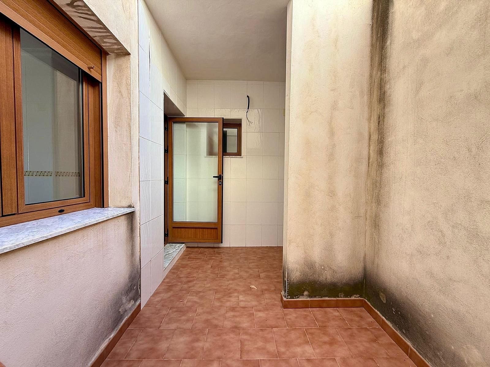 4 bedroom Townhouse for sale in Pinoso - € 240,000 (Ref: 9864037)