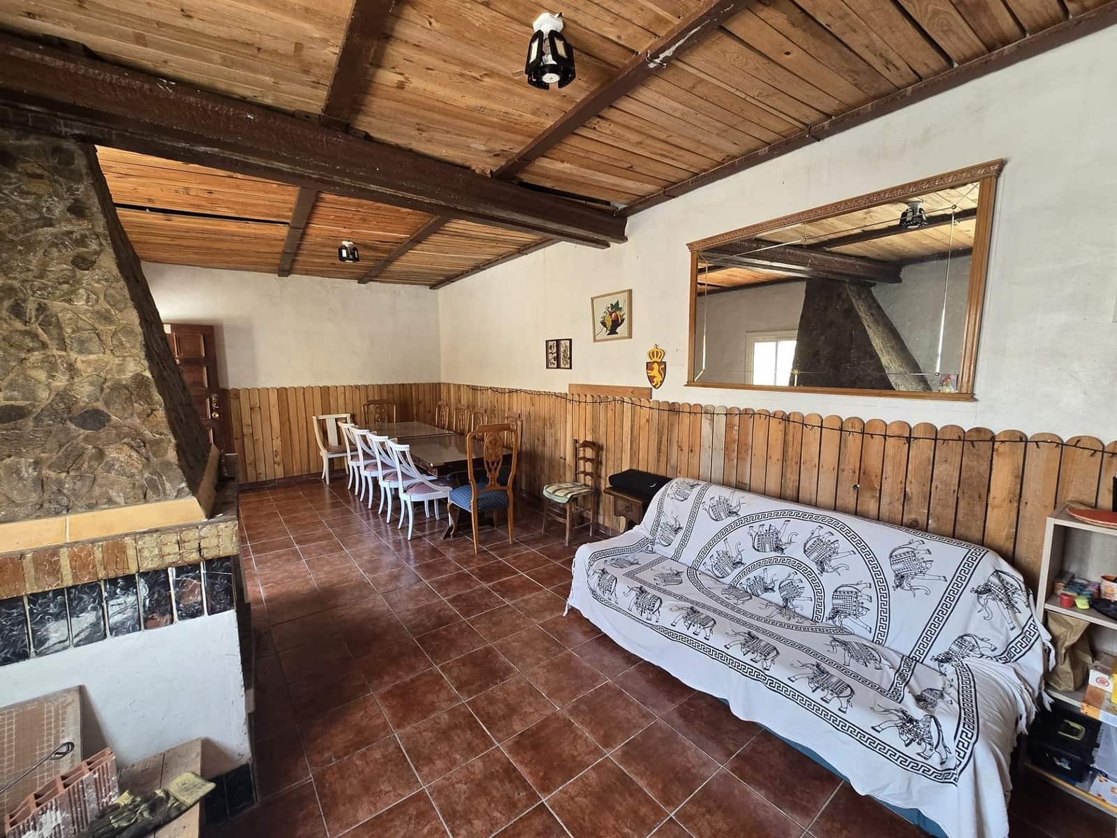 Townhouse for sale in Sax with pool garage - € 45,000 (Ref: 9882625)
