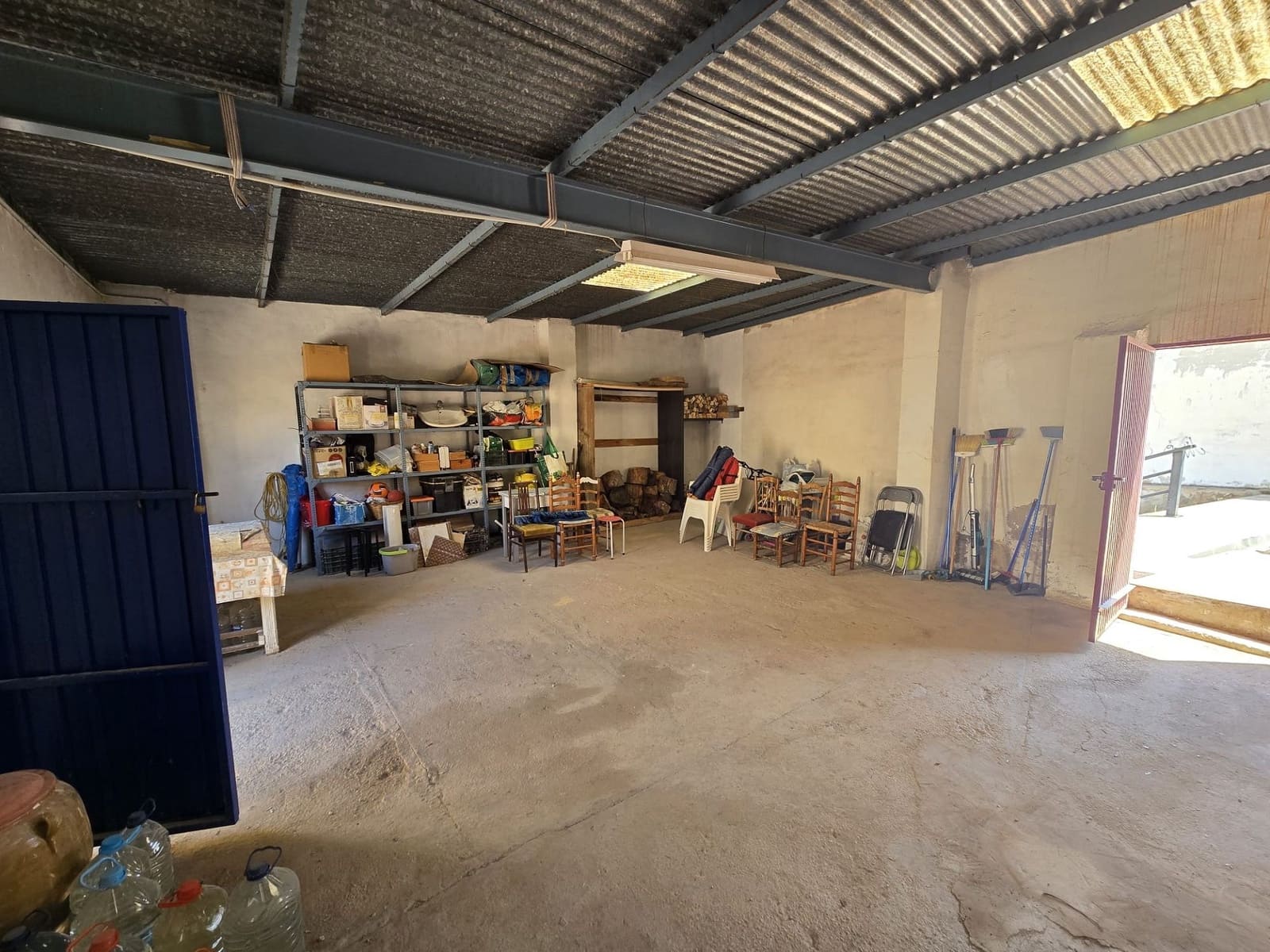 Townhouse for sale in Sax with pool garage - € 45,000 (Ref: 9882625)