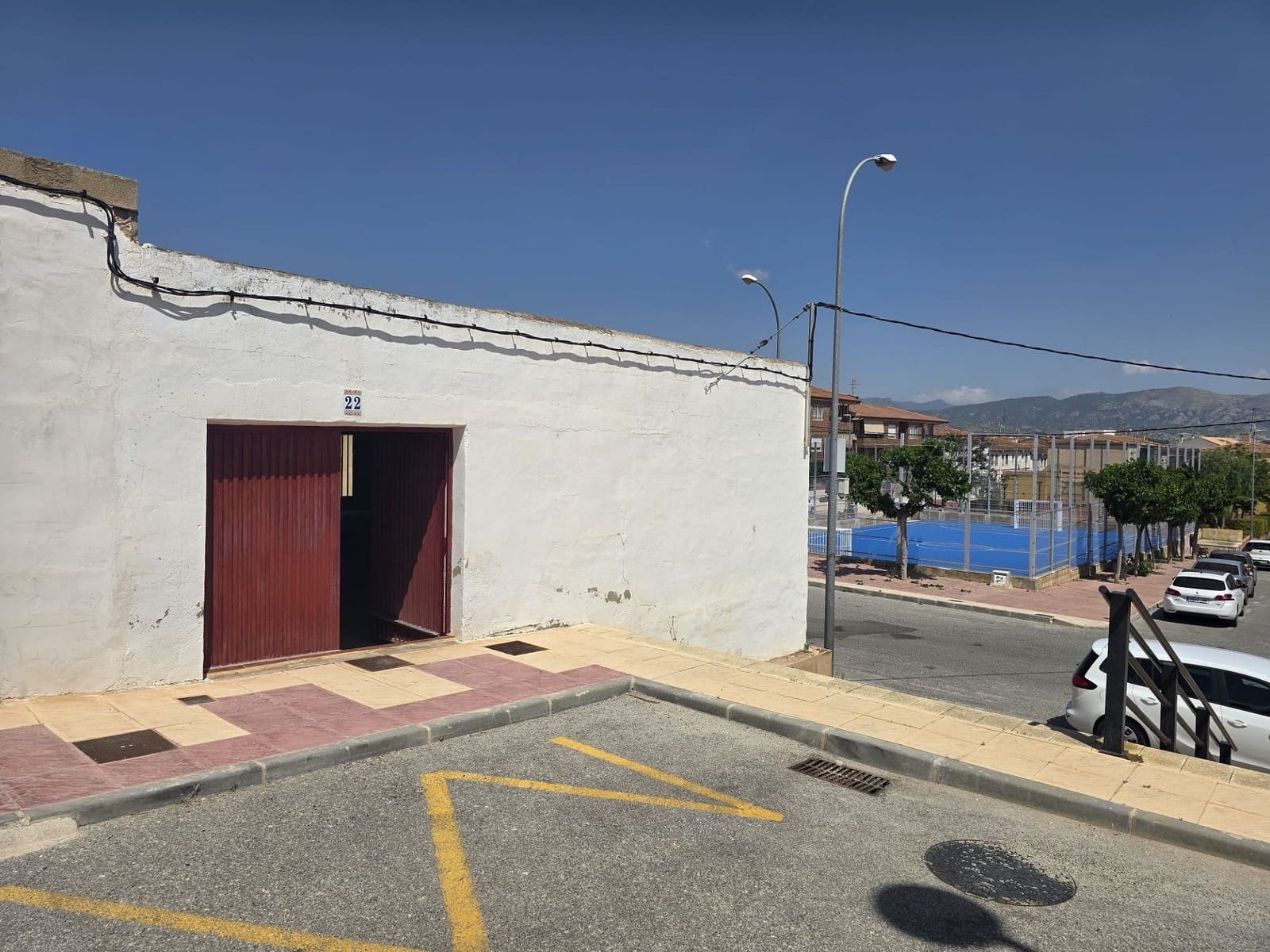 Townhouse for sale in Sax with pool garage - € 45,000 (Ref: 9882625)