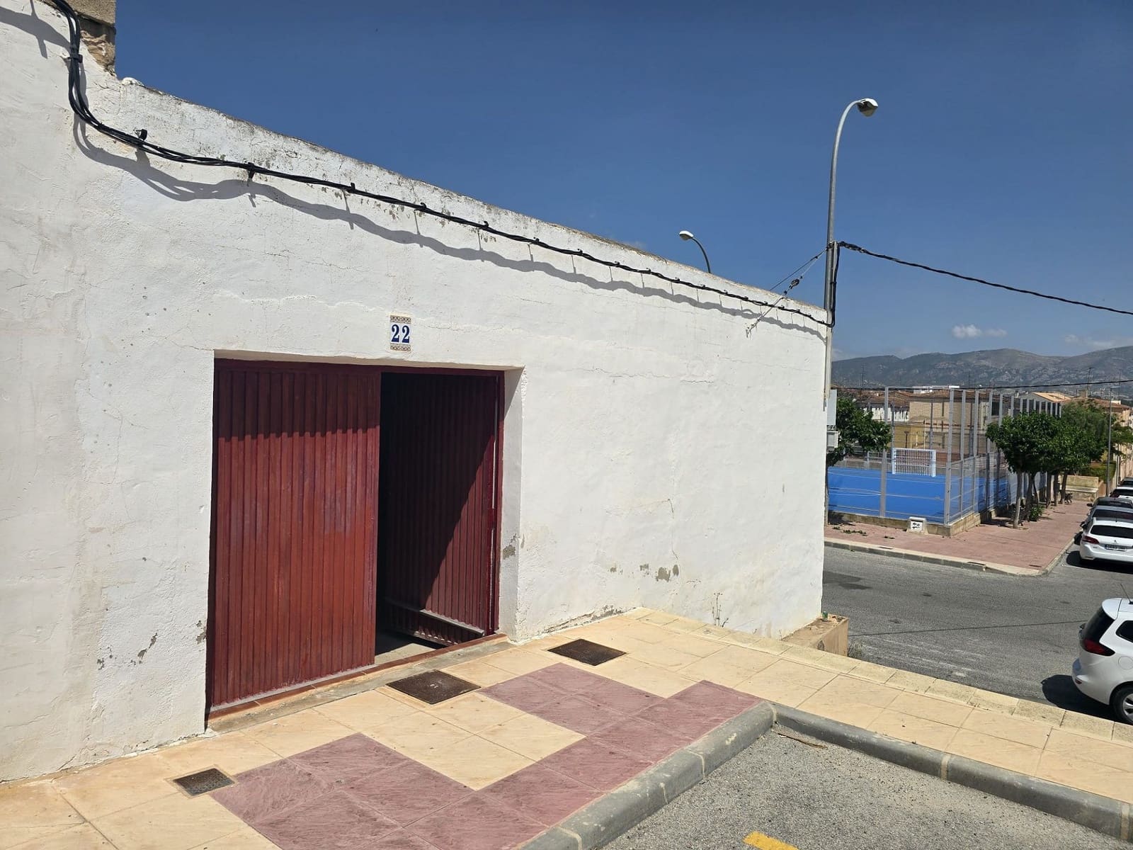 Townhouse for sale in Sax with pool garage - € 45,000 (Ref: 9882625)