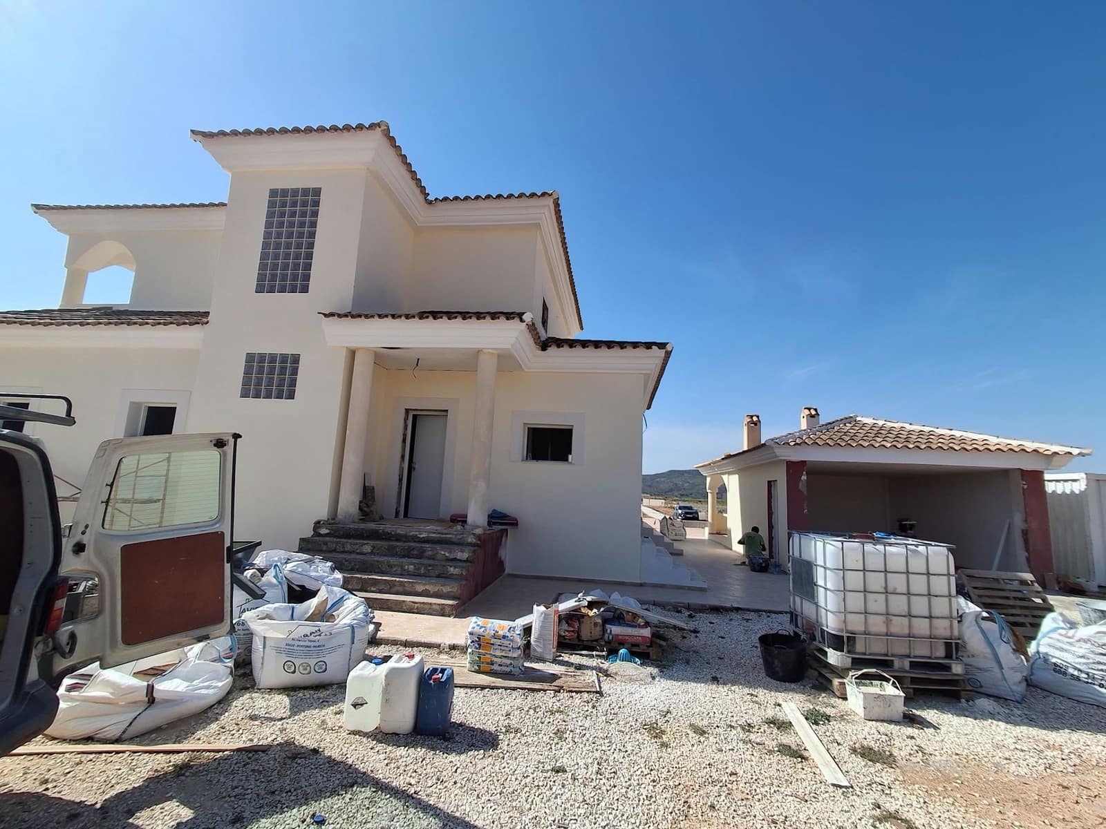5 bedroom Finca/Country House for sale in Pinoso with pool garage - € 485,000 (Ref: 9884013)
