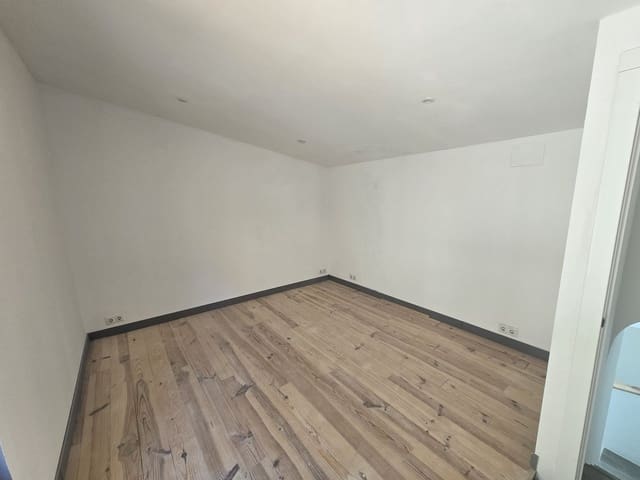 3 sovrum Hus till salu i Sax - 125 000 € (Ref: 9889376)