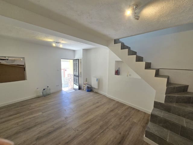 3 sovrum Hus till salu i Sax - 125 000 € (Ref: 9889376)