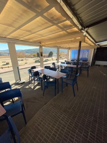 Commercial for sale in Pinoso - € 160,000 (Ref: 9891687)
