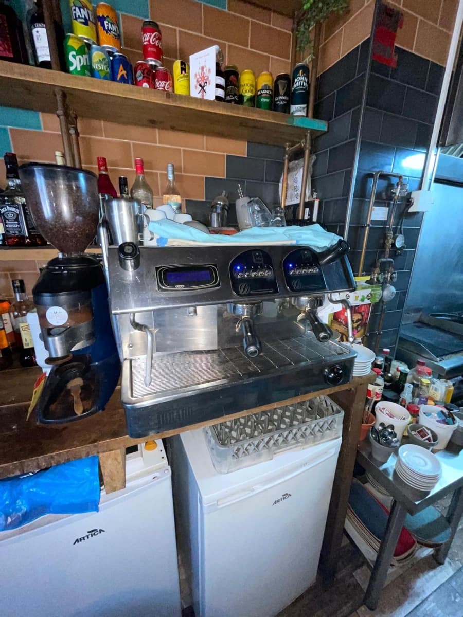 Commercial for sale in Pinoso - € 160,000 (Ref: 9891687)