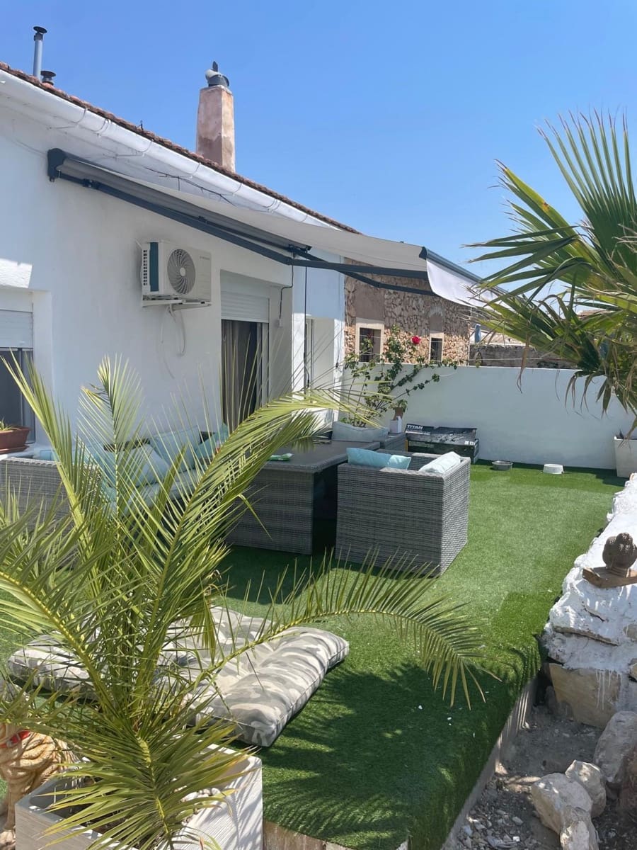2 Zimmer Finca/Landgut zu verkaufen in Jumilla mit Pool - 149.995 € (Ref: 9891688)