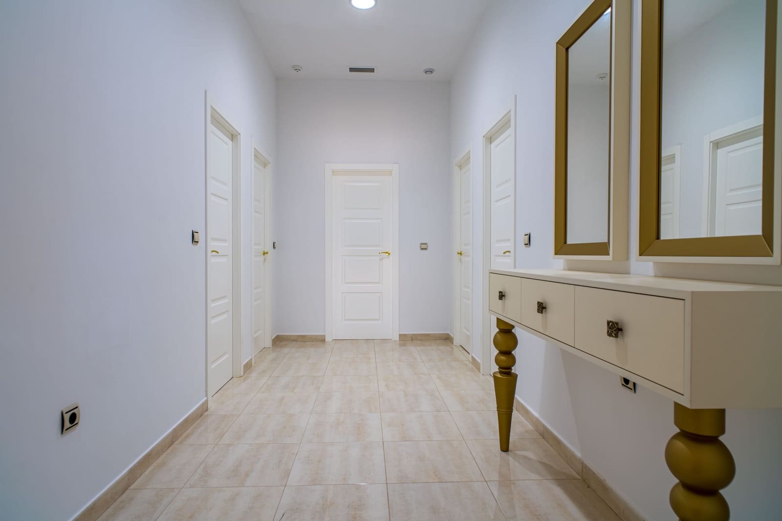 4 Zimmer Villa zu verkaufen in Pinoso - 595.000 € (Ref: 9894931)