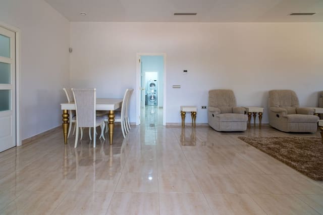 4 Zimmer Villa zu verkaufen in Pinoso - 595.000 € (Ref: 9894931)