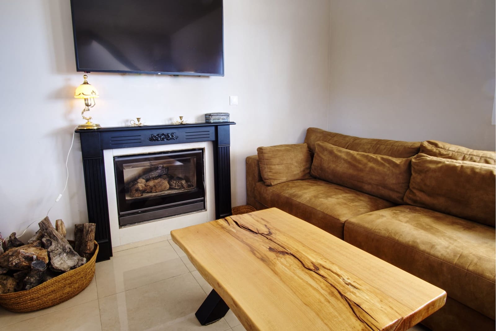 4 slaapkamer Villa te koop in Pinoso met zwembad garage - € 599.000 (Ref: 9894932)