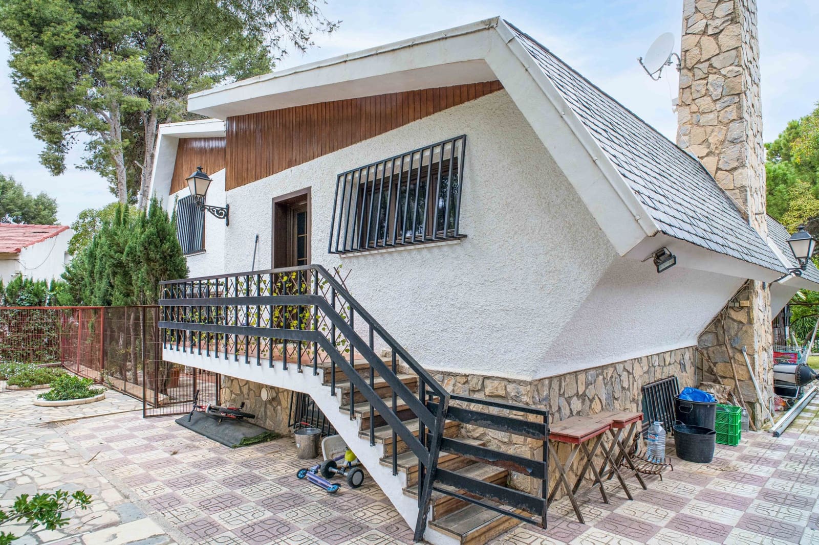 4 makuuhuone Huvila myytävänä paikassa Petrel / Petrer mukana uima-altaan - 490 000 € (Ref: 9894933)