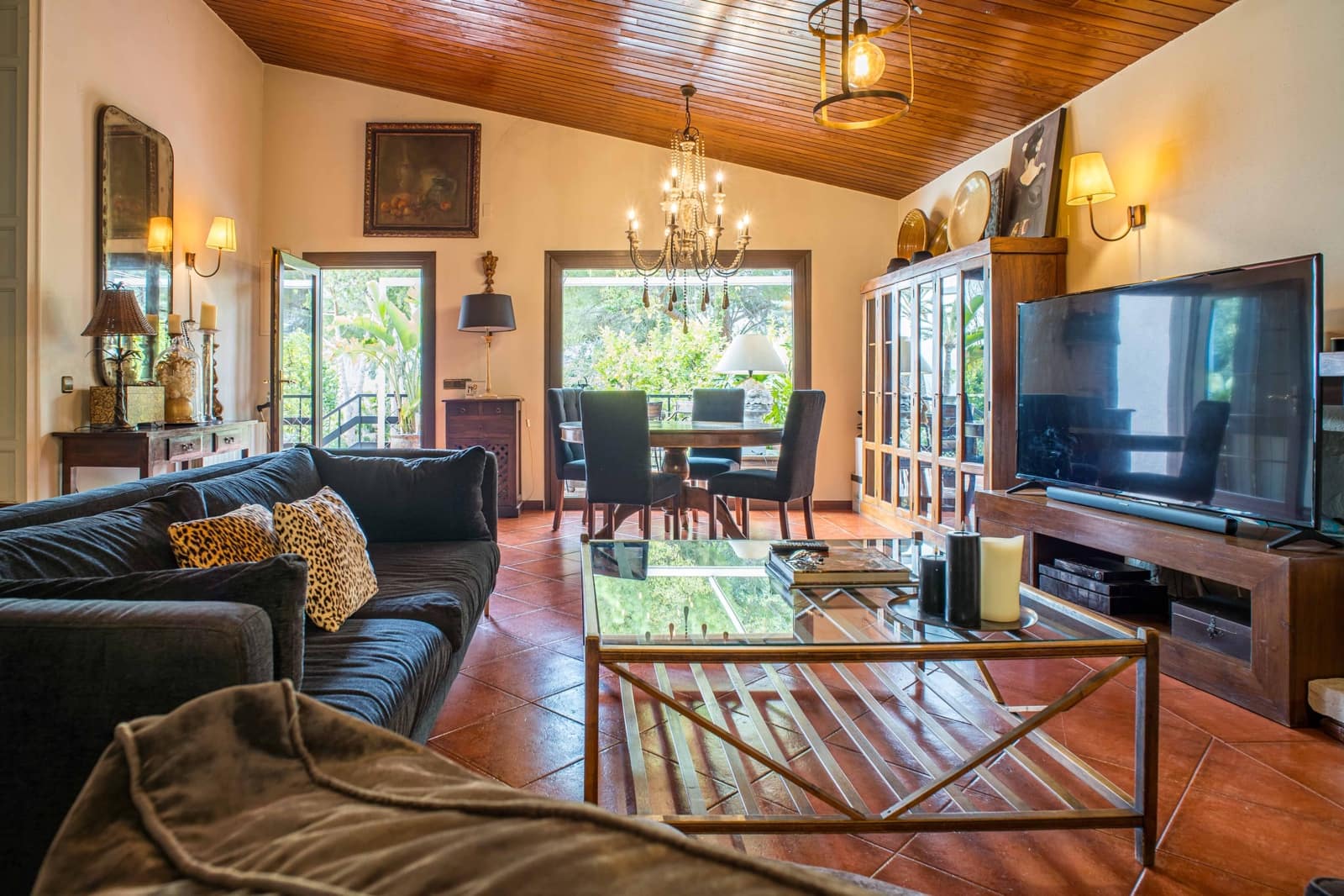 4 makuuhuone Huvila myytävänä paikassa Petrel / Petrer mukana uima-altaan - 490 000 € (Ref: 9894933)