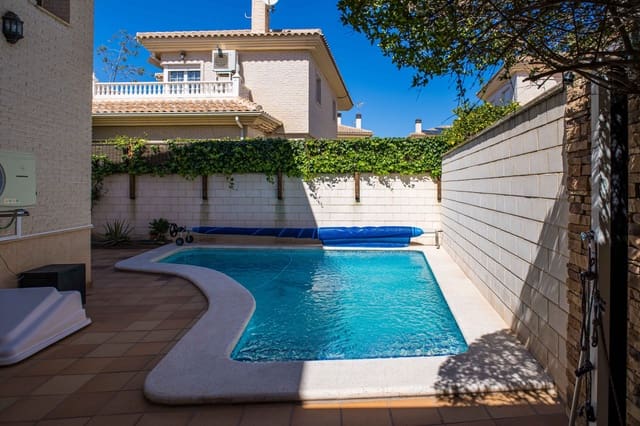4 bedroom Villa for sale in Elda with pool - € 430,000 (Ref: 9894935)