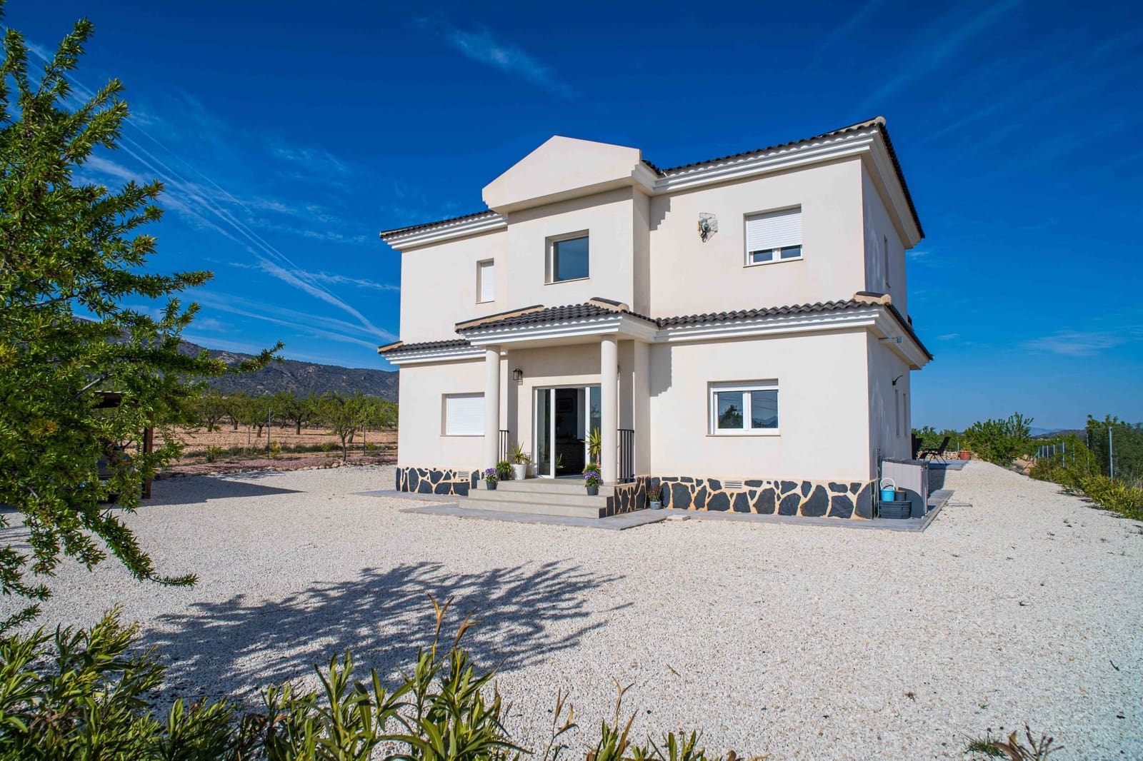 3 bedroom Villa for sale in Lel with pool - € 495,000 (Ref: 9894936)