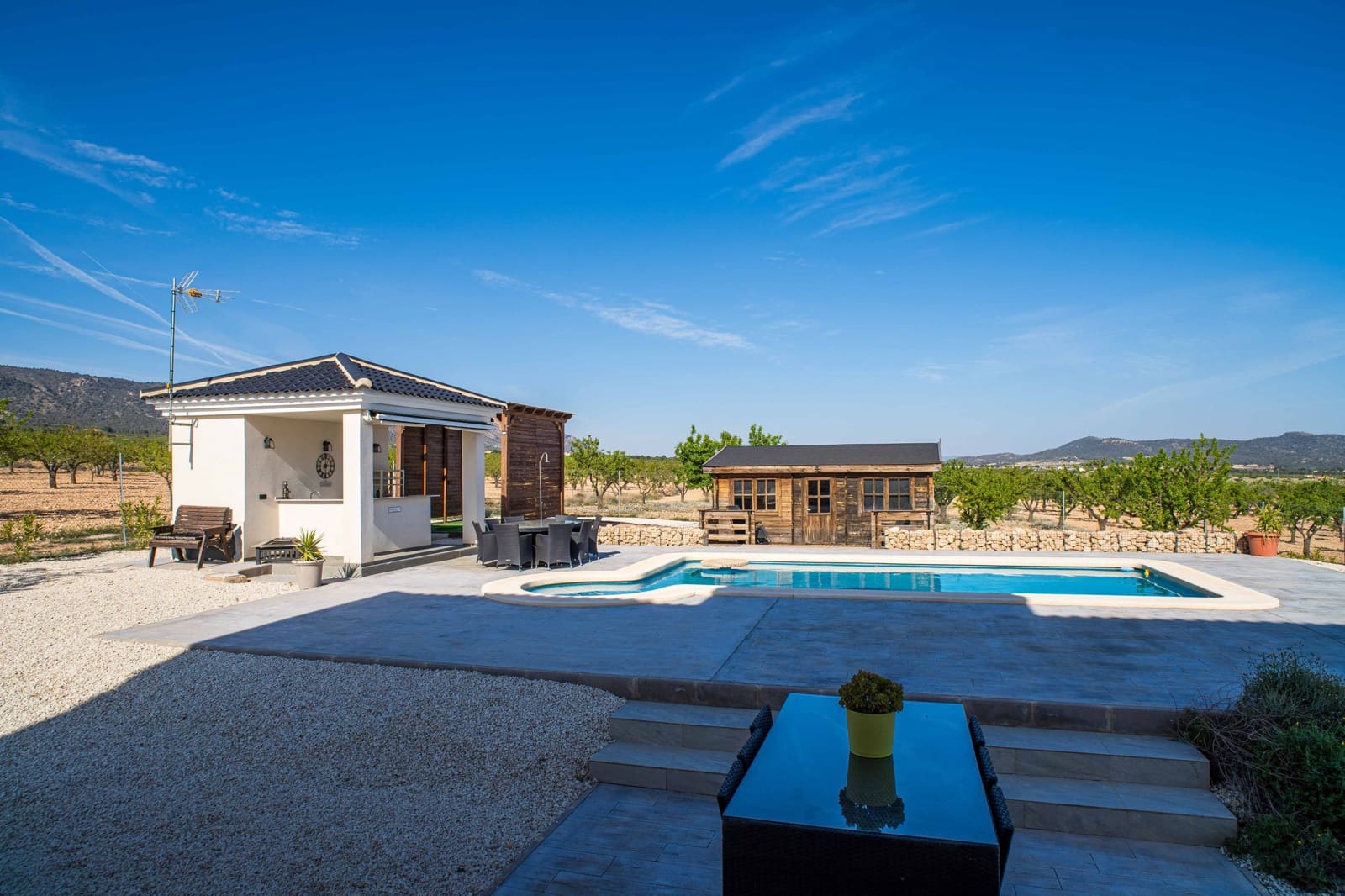 3 bedroom Villa for sale in Lel with pool - € 495,000 (Ref: 9894936)