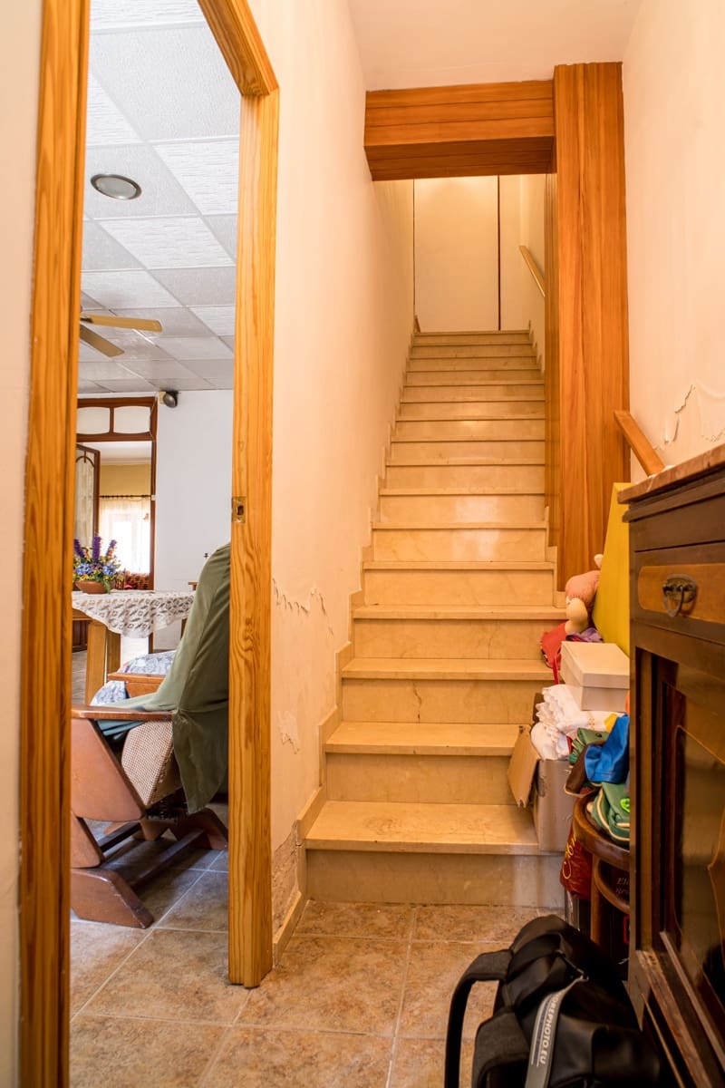 5 slaapkamer Huis te koop in Pinoso - € 170.000 (Ref: 9894939)