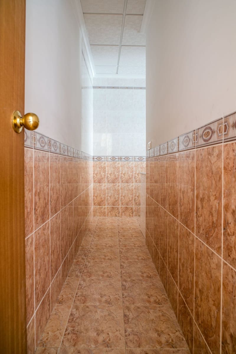 5 Zimmer Haus zu verkaufen in Pinoso mit Garage - 159.000 € (Ref: 9894941)
