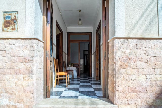 5 quarto Casa em Banda para venda em Pinoso com garagem - 159 000 € (Ref: 9894941)