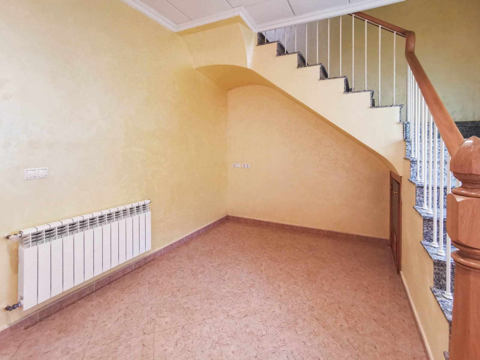4 soverom Hus til salgs i L'Alguena / Alguenya - € 130 000 (Ref: 9894945)