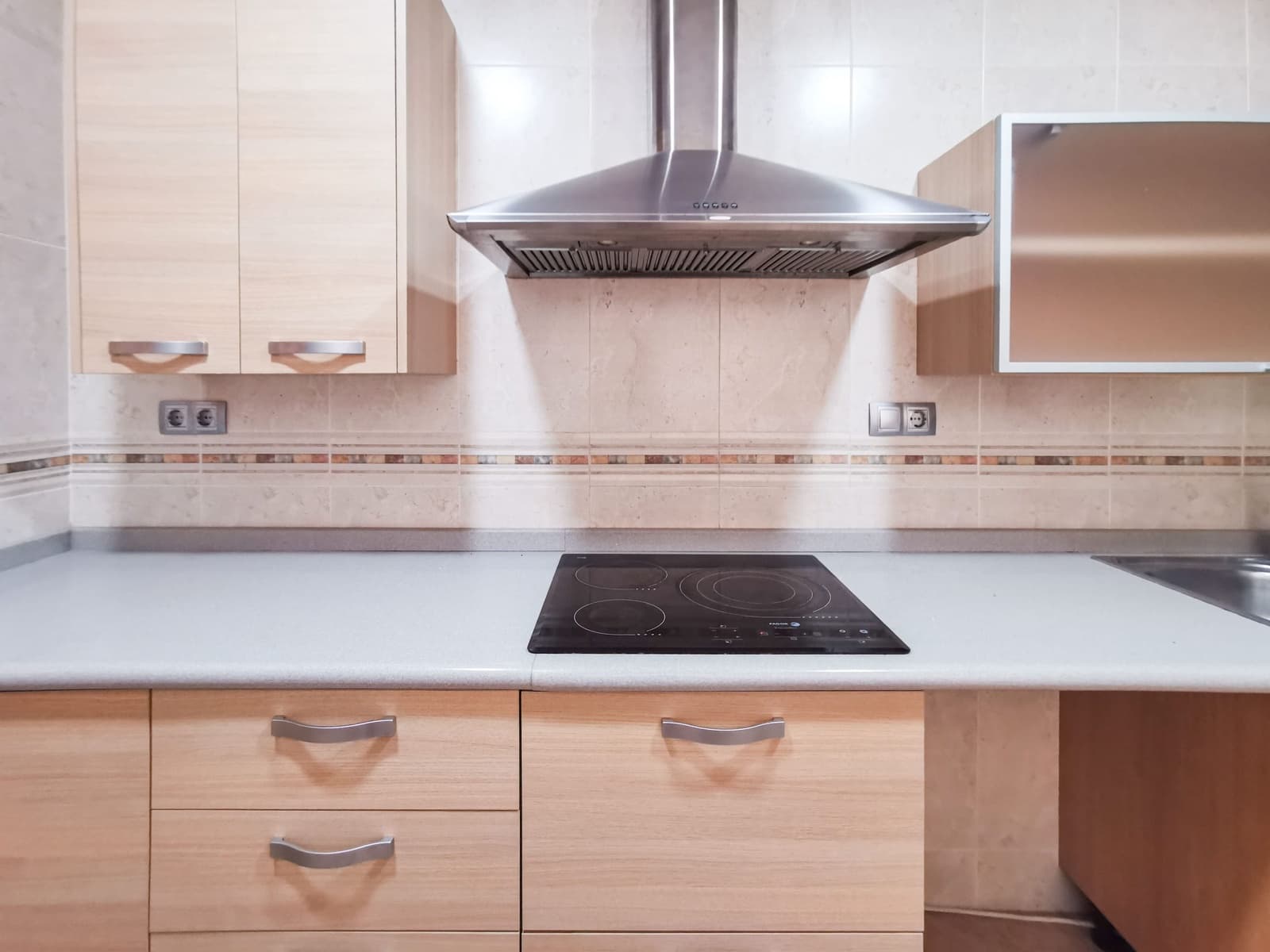 4 soverom Hus til salgs i L'Alguena / Alguenya - € 130 000 (Ref: 9894945)