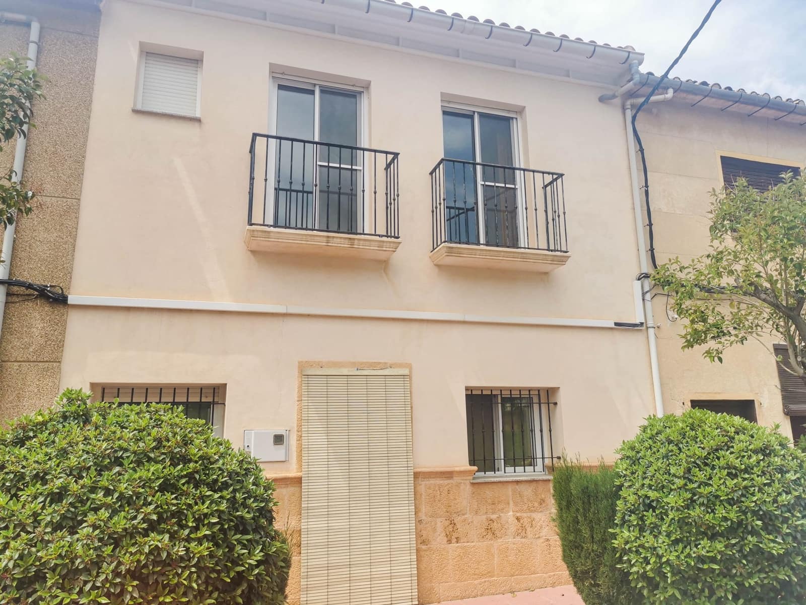 4 soverom Hus til salgs i L'Alguena / Alguenya - € 130 000 (Ref: 9894945)