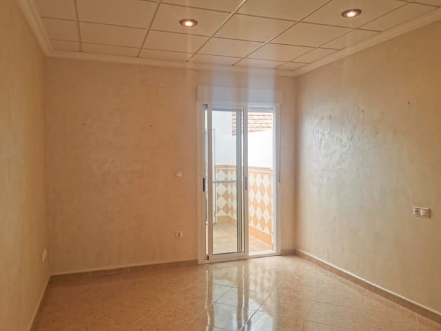 4 bedroom Townhouse for sale in L'Algueña / Alguenya - € 130,000 (Ref: 9894945)