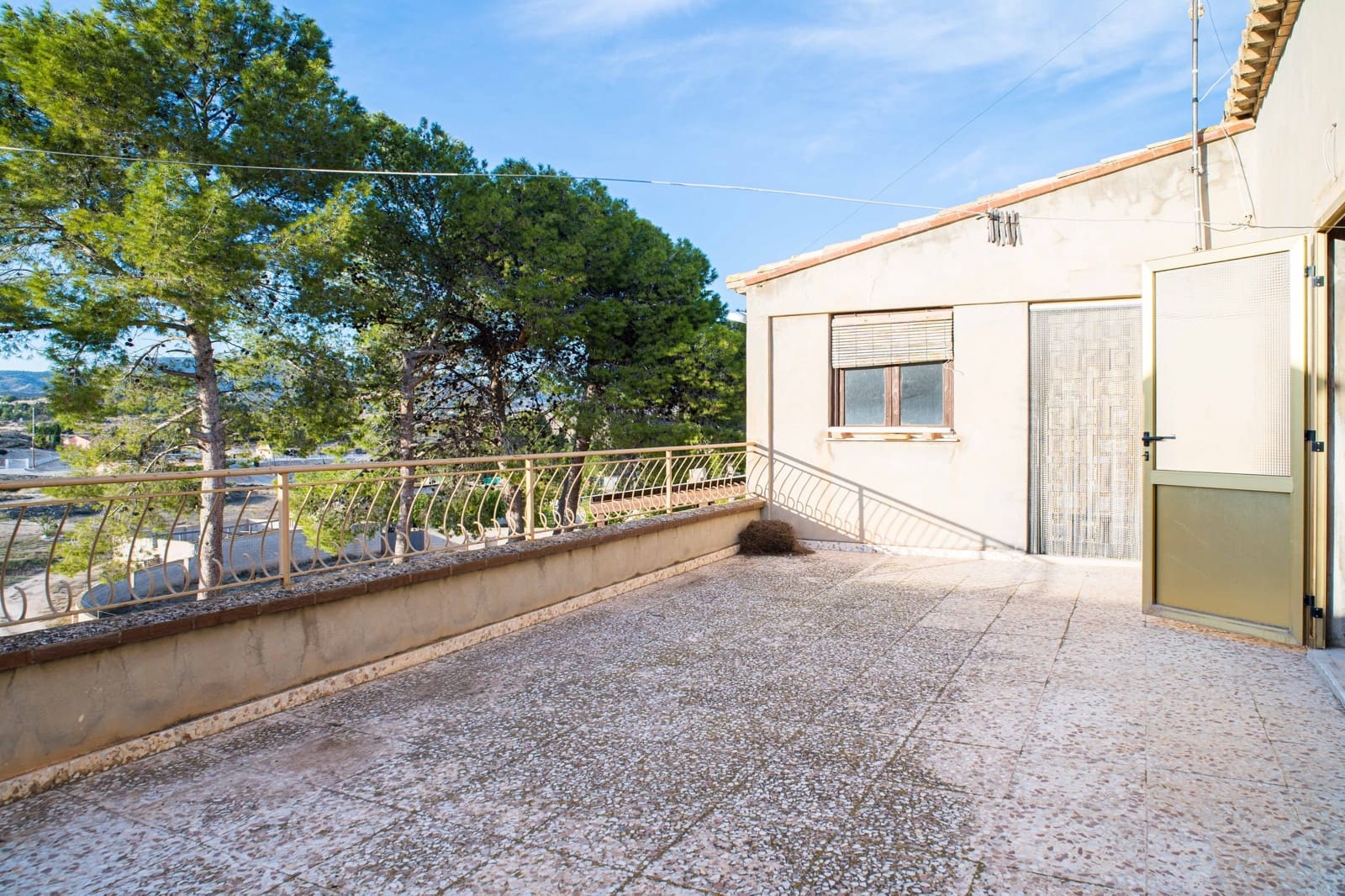 6 makuuhuone Maalaistalo myytävänä paikassa Monovar / Monover - 395 000 € (Ref: 9894946)