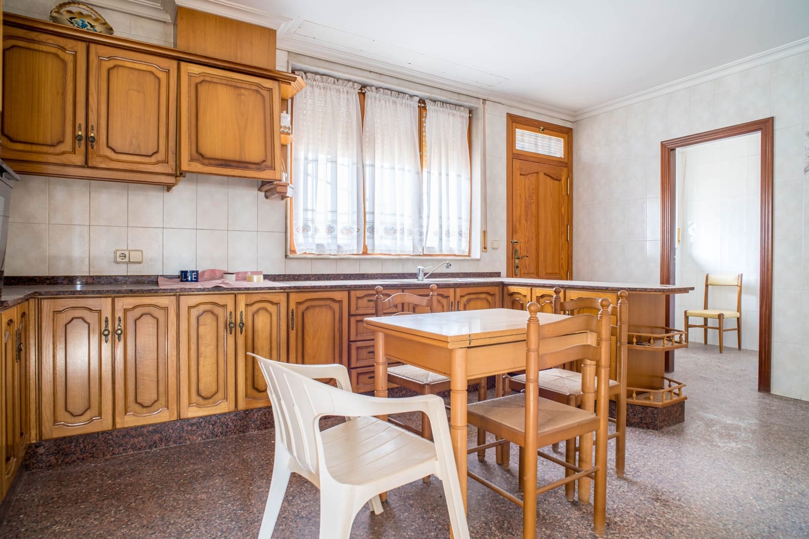 6 makuuhuone Maalaistalo myytävänä paikassa Monovar / Monover - 395 000 € (Ref: 9894946)