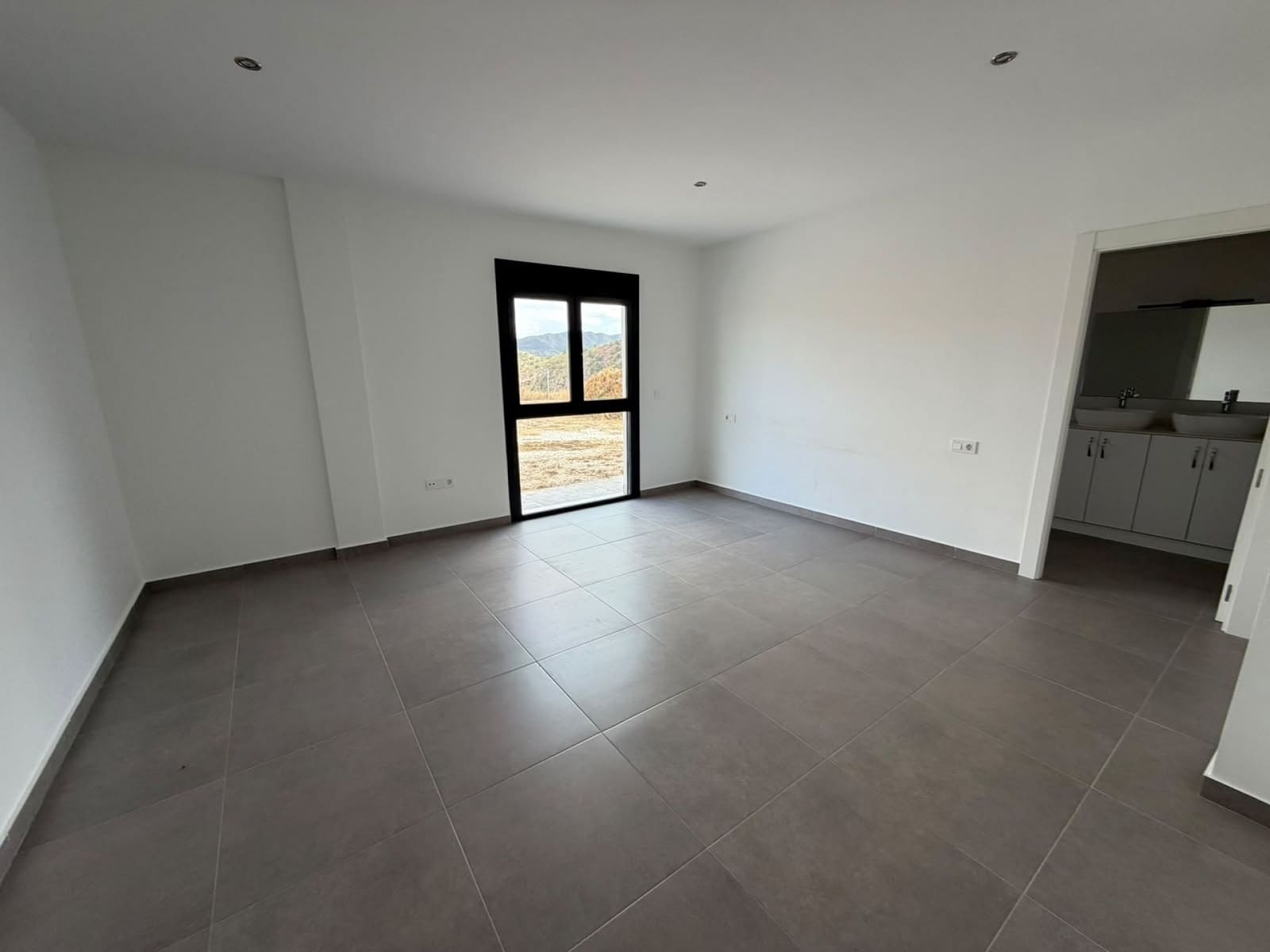 4 slaapkamer Villa te koop in Macisvenda met zwembad - € 395.000 (Ref: 9902803)