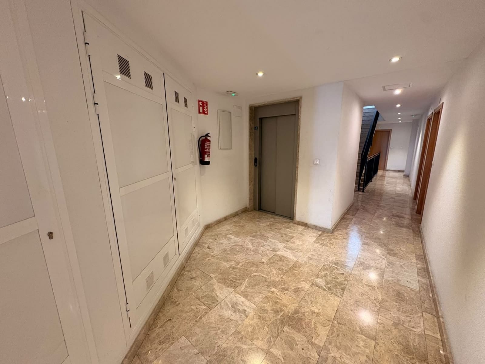 3 bedroom Apartment for sale in Sax with pool - € 125,000 (Ref: 9906949)