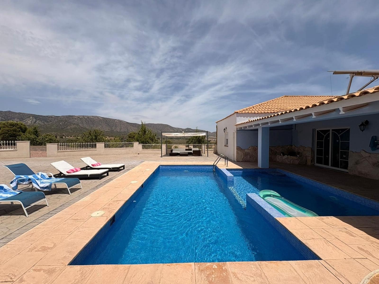 4 Zimmer Gewerbe zu verkaufen in Salinas mit Pool - 695.000 € (Ref: 9928728)