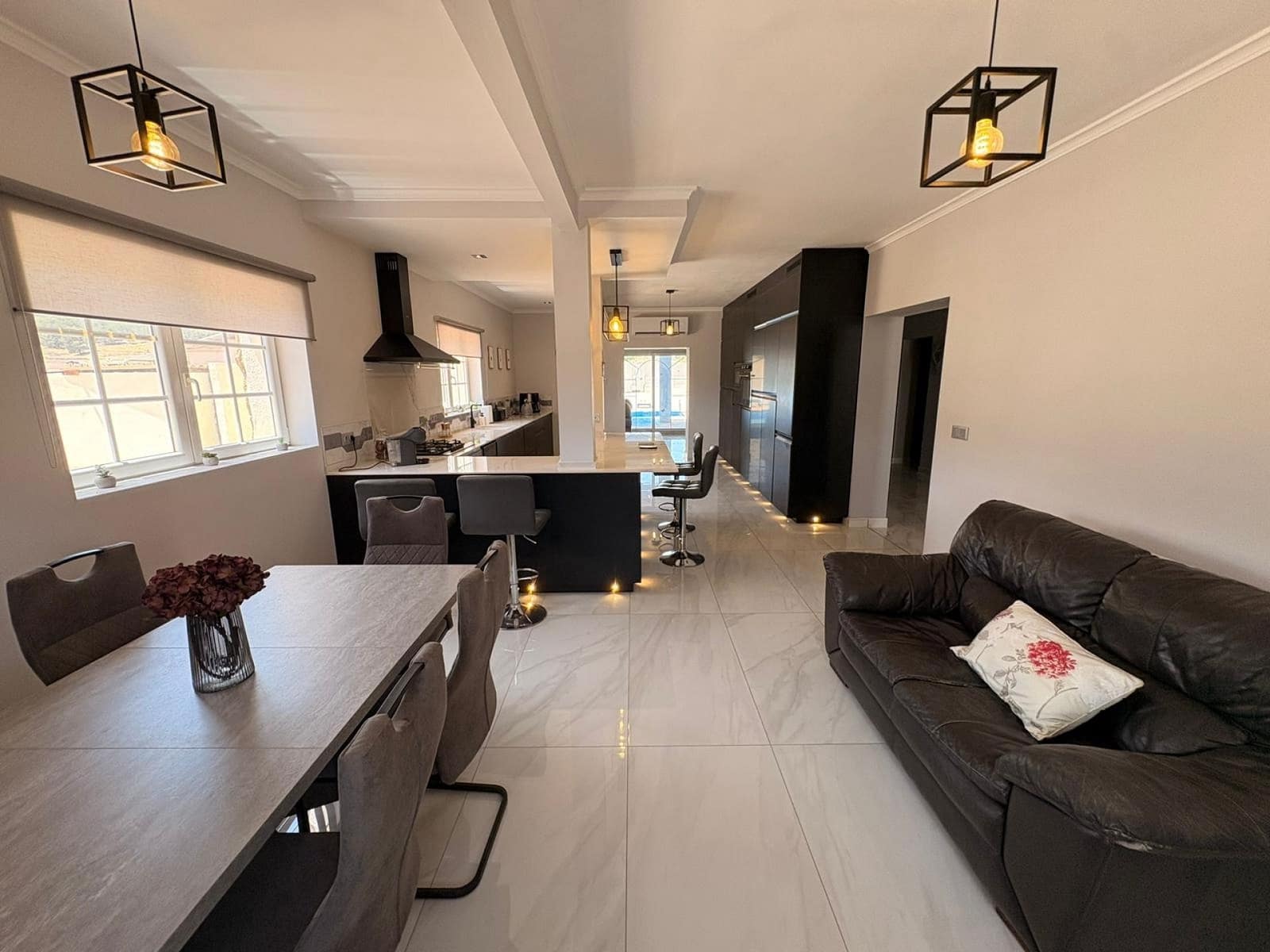 4 Zimmer Gewerbe zu verkaufen in Salinas mit Pool - 695.000 € (Ref: 9928728)