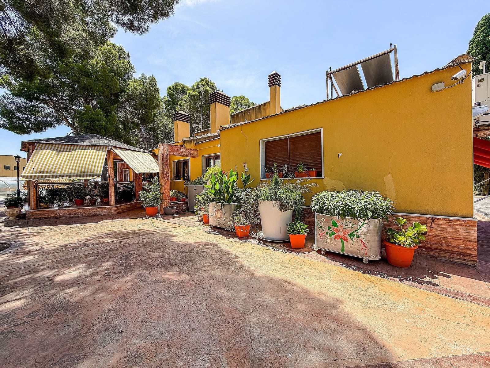 4 soverom Villa til salgs i Yecla med svømmebasseng garasje - € 699 000 (Ref: 9935508)