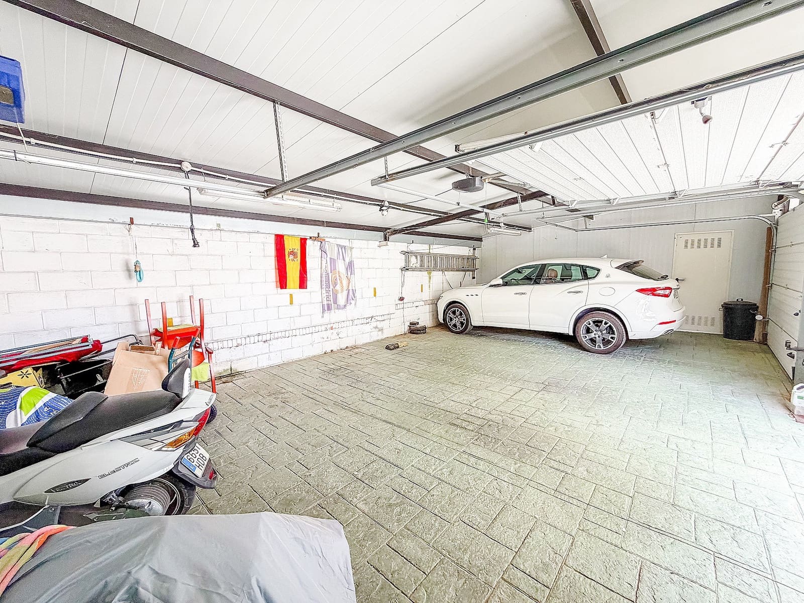 4 soverom Villa til salgs i Yecla med svømmebasseng garasje - € 699 000 (Ref: 9935508)