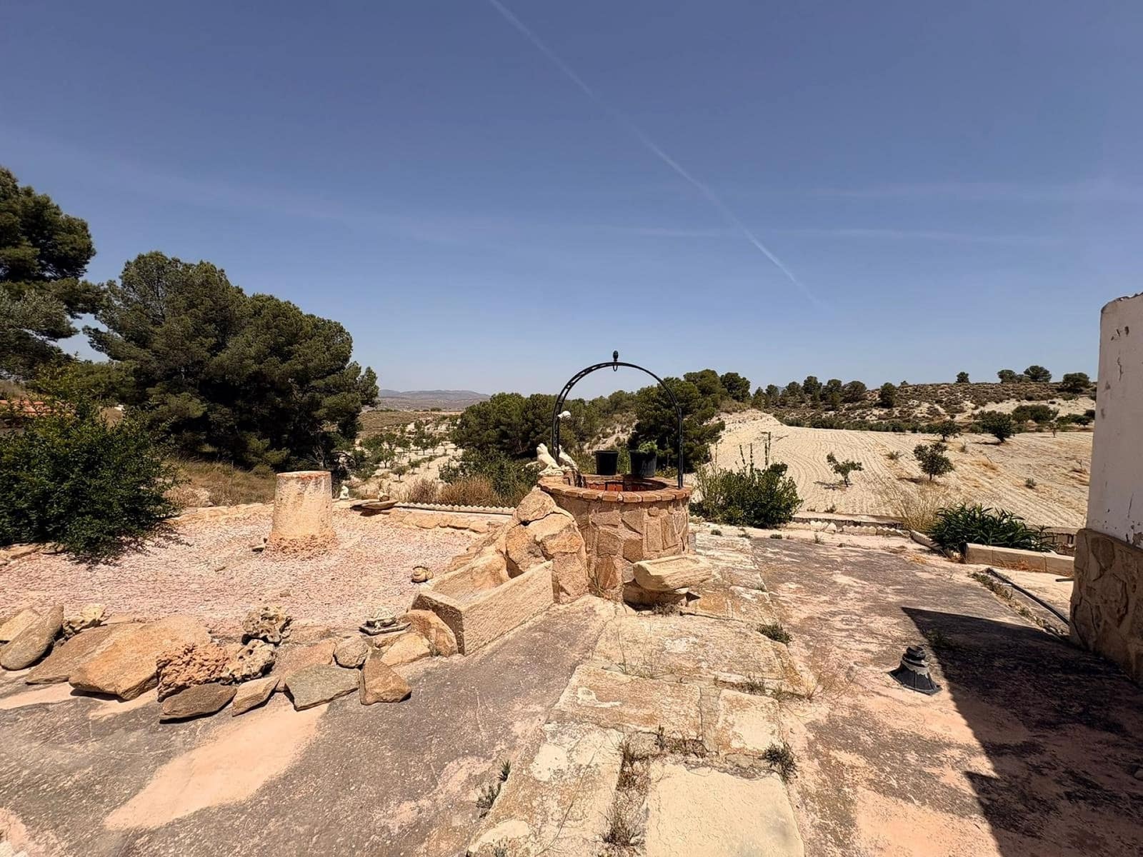 6 soveværelse Finca/Landehus til salg i Jumilla med swimmingpool garage - € 425.000 (Ref: 9939335)