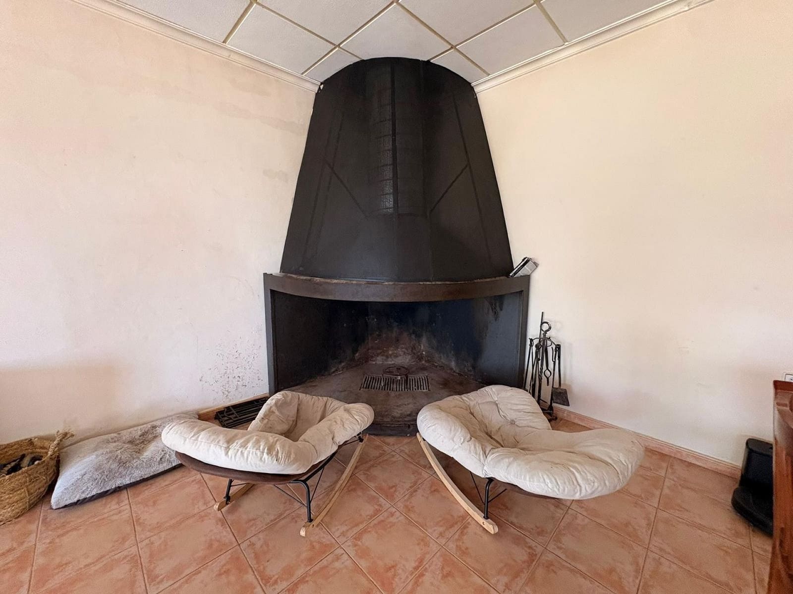 6 soveværelse Finca/Landehus til salg i Jumilla med swimmingpool garage - € 425.000 (Ref: 9939335)