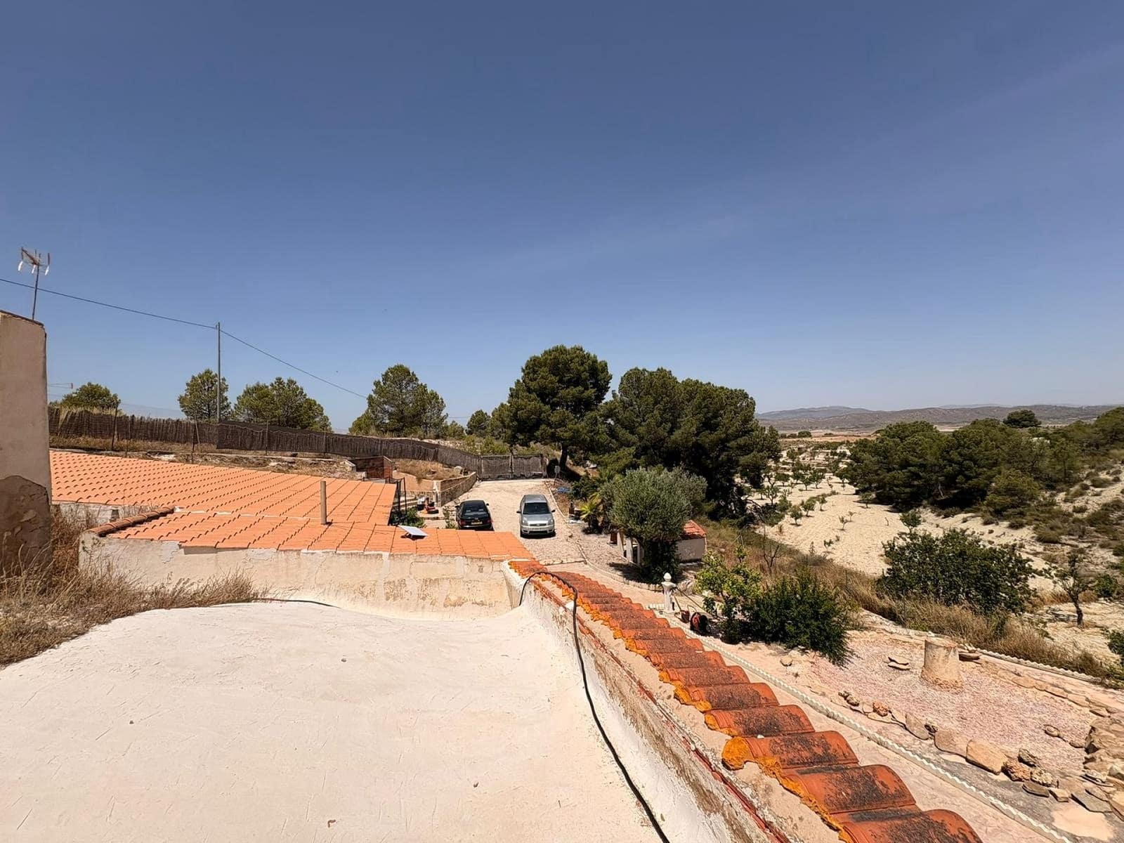 6 soveværelse Finca/Landehus til salg i Jumilla med swimmingpool garage - € 425.000 (Ref: 9939335)