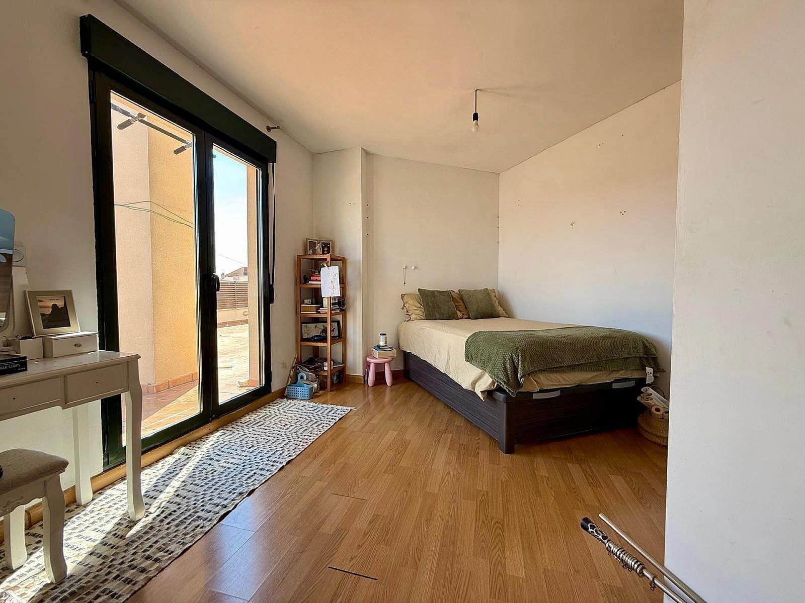 4 Zimmer Apartment zu verkaufen in Yecla mit Garage - 279.000 € (Ref: 9946961)