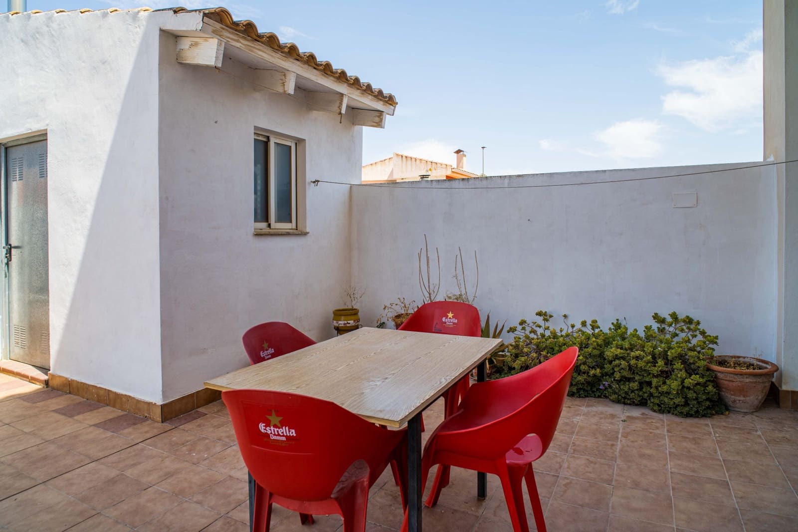 Chalet de 5 habitaciones en Pinoso en venta con piscina garaje - 399.950 € (Ref: 9958434)