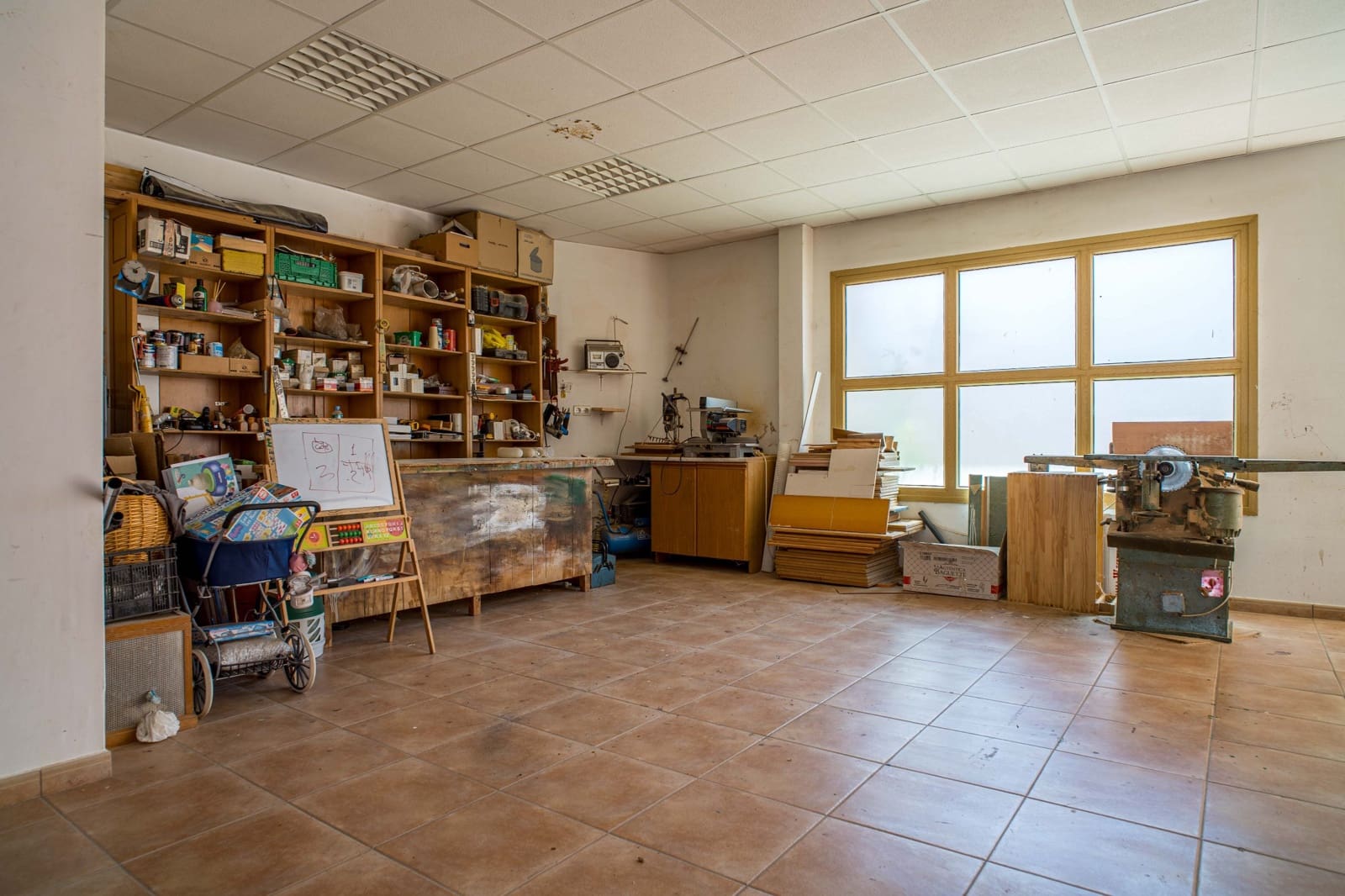 Chalet de 5 habitaciones en Pinoso en venta con piscina garaje - 399.950 € (Ref: 9958434)