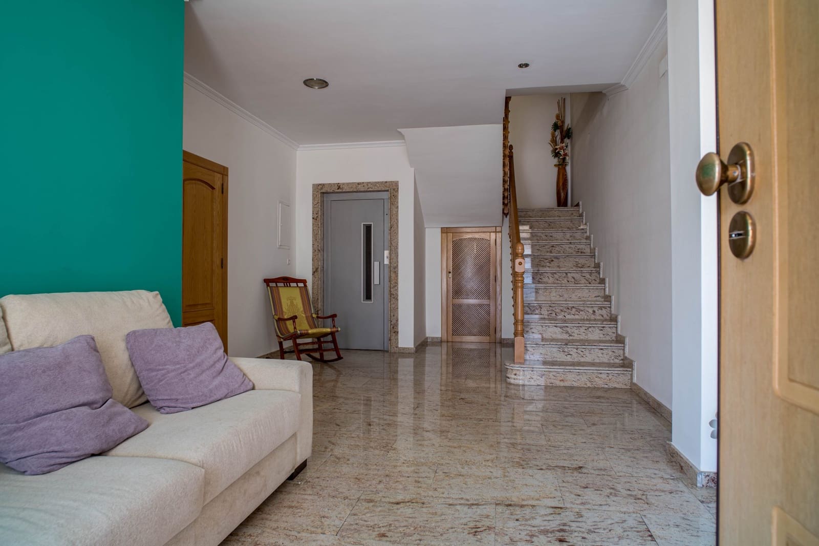 Chalet de 5 habitaciones en Pinoso en venta con piscina garaje - 399.950 € (Ref: 9958434)