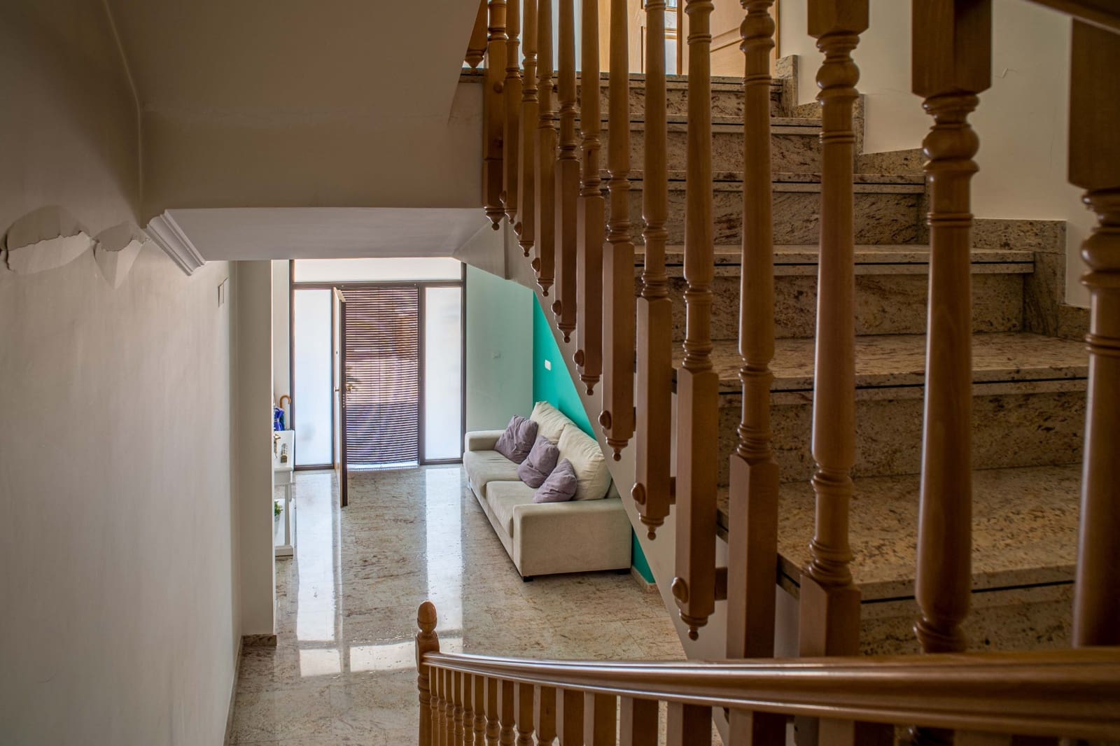 Chalet de 5 habitaciones en Pinoso en venta con piscina garaje - 399.950 € (Ref: 9958434)
