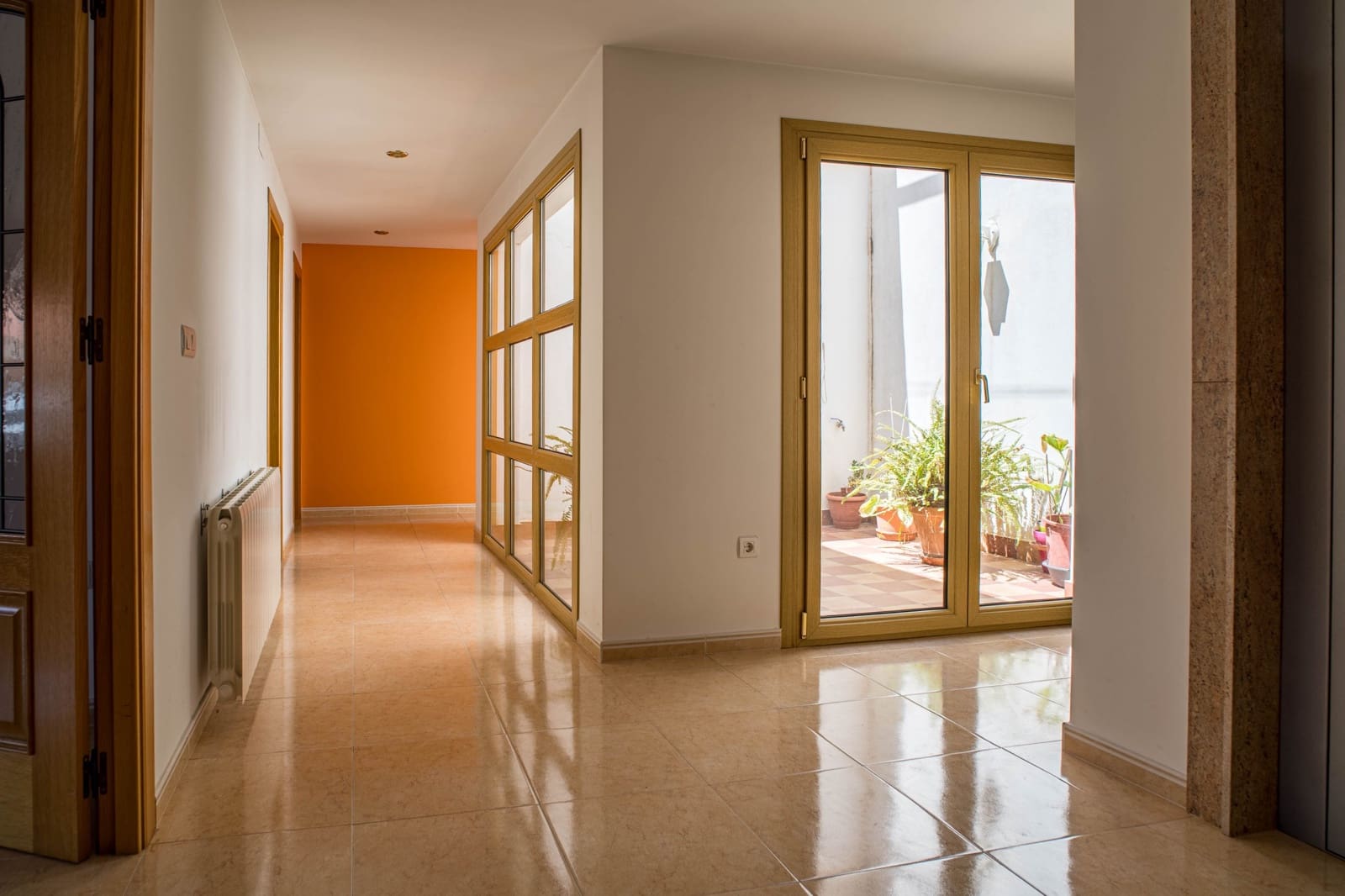 Chalet de 5 habitaciones en Pinoso en venta con piscina garaje - 399.950 € (Ref: 9958434)