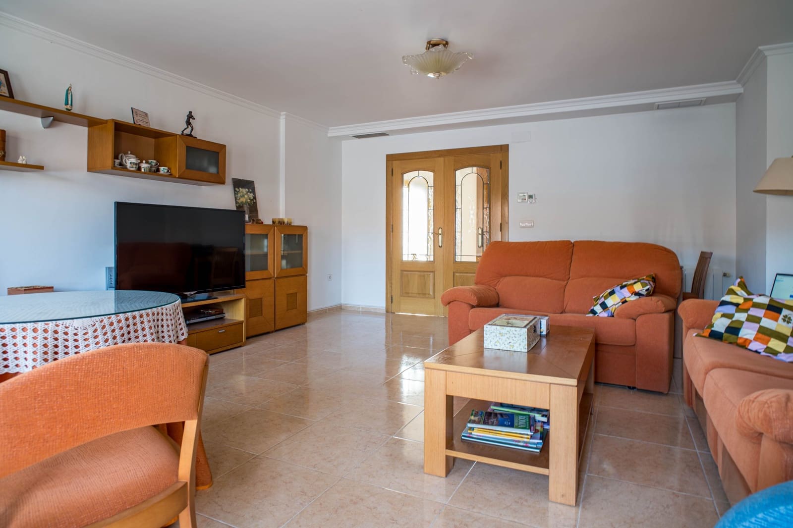 Chalet de 5 habitaciones en Pinoso en venta con piscina garaje - 399.950 € (Ref: 9958434)