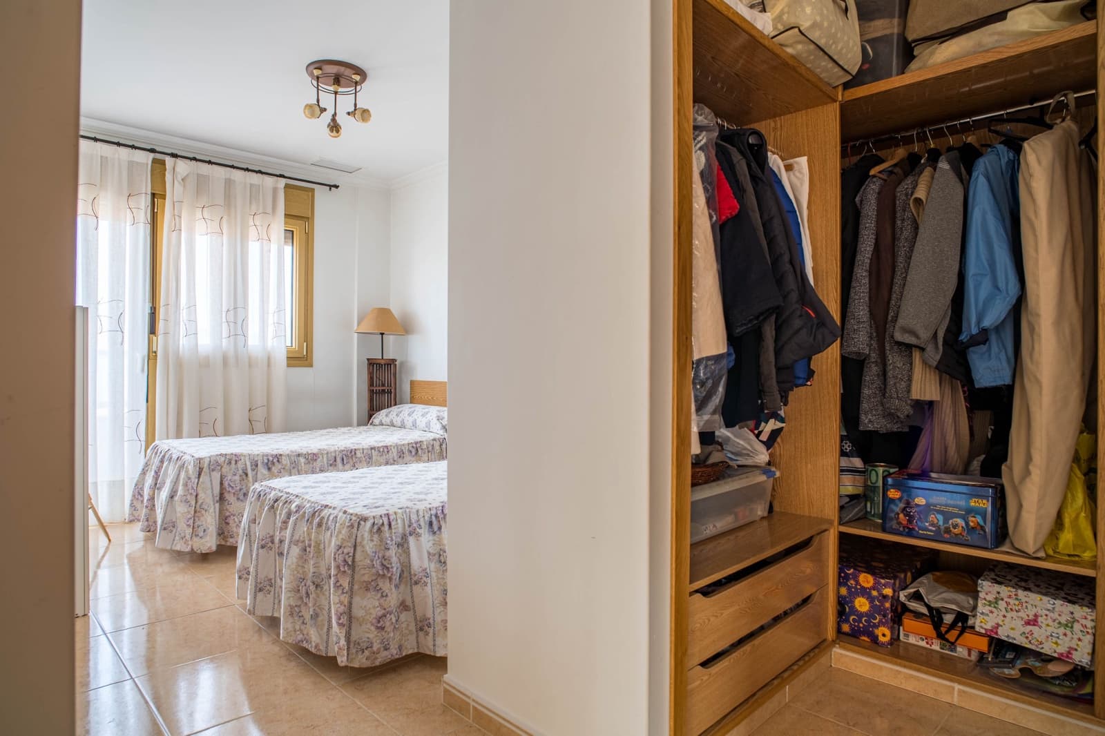 Chalet de 5 habitaciones en Pinoso en venta con piscina garaje - 399.950 € (Ref: 9958434)