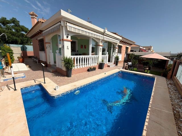 3 soveværelse Villa til salg i Los Montesinos med swimmingpool - € 315.000 (Ref: 9959124)
