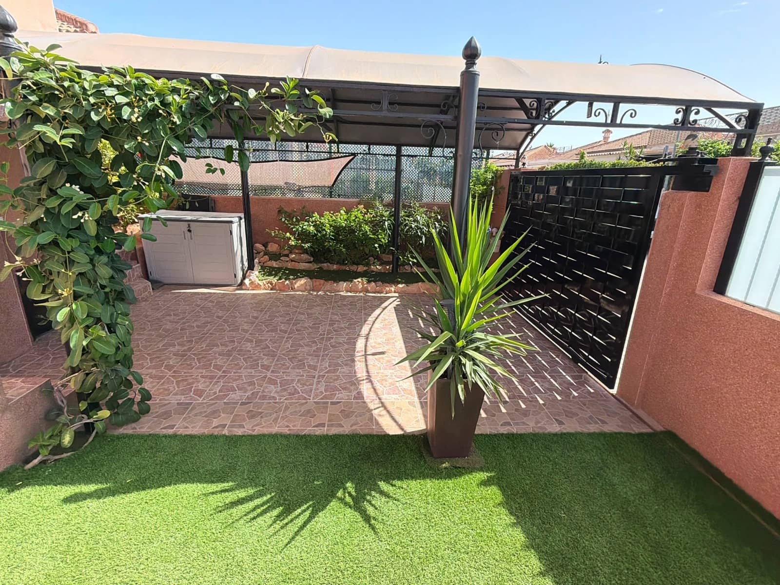 3 soveværelse Villa til salg i Los Montesinos med swimmingpool - € 315.000 (Ref: 9959124)