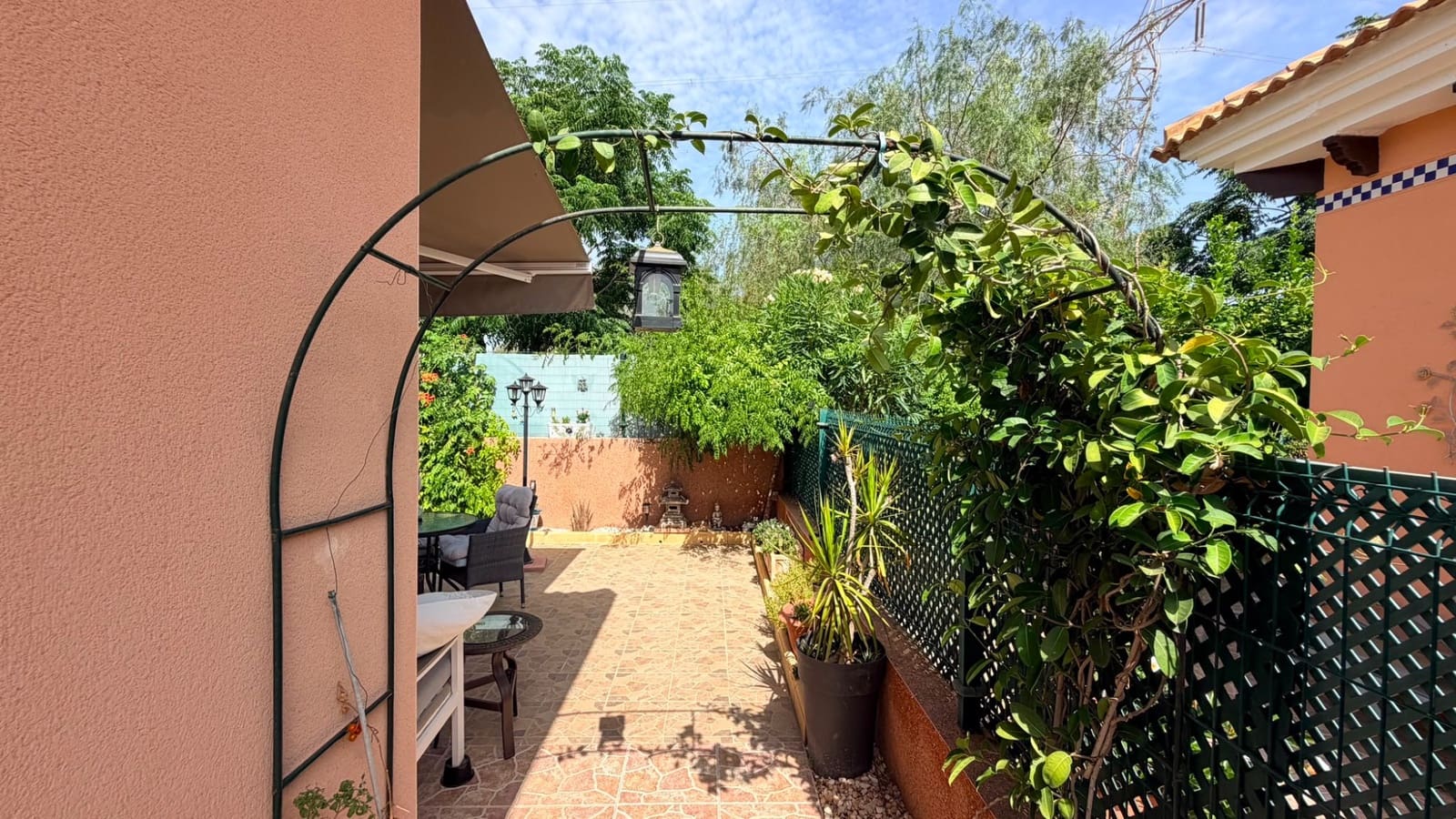 3 soveværelse Villa til salg i Los Montesinos med swimmingpool - € 315.000 (Ref: 9959124)