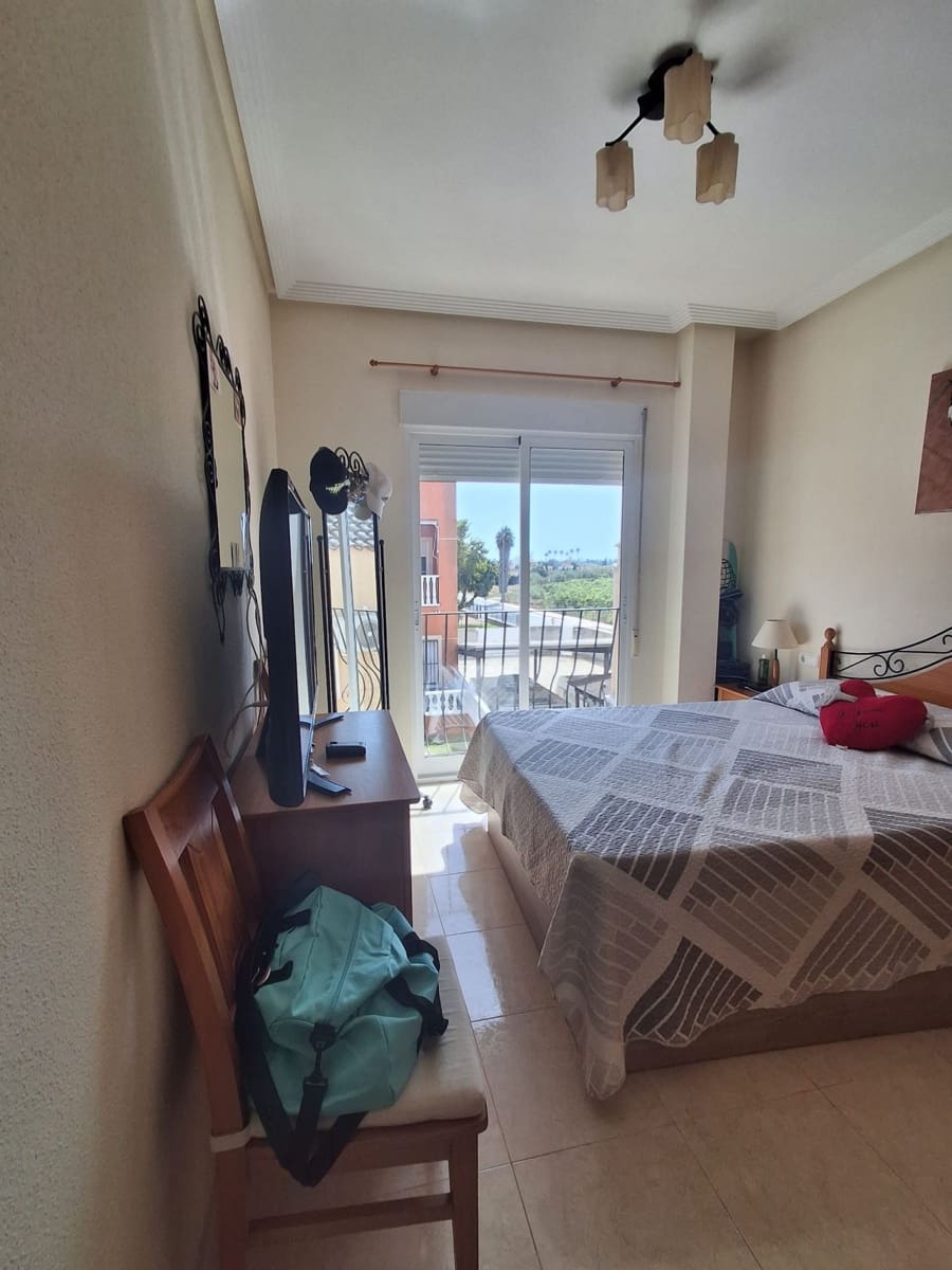 Apartamento de 4 habitaciones en Catral en venta con piscina garaje - 215.000 € (Ref: 9961991)