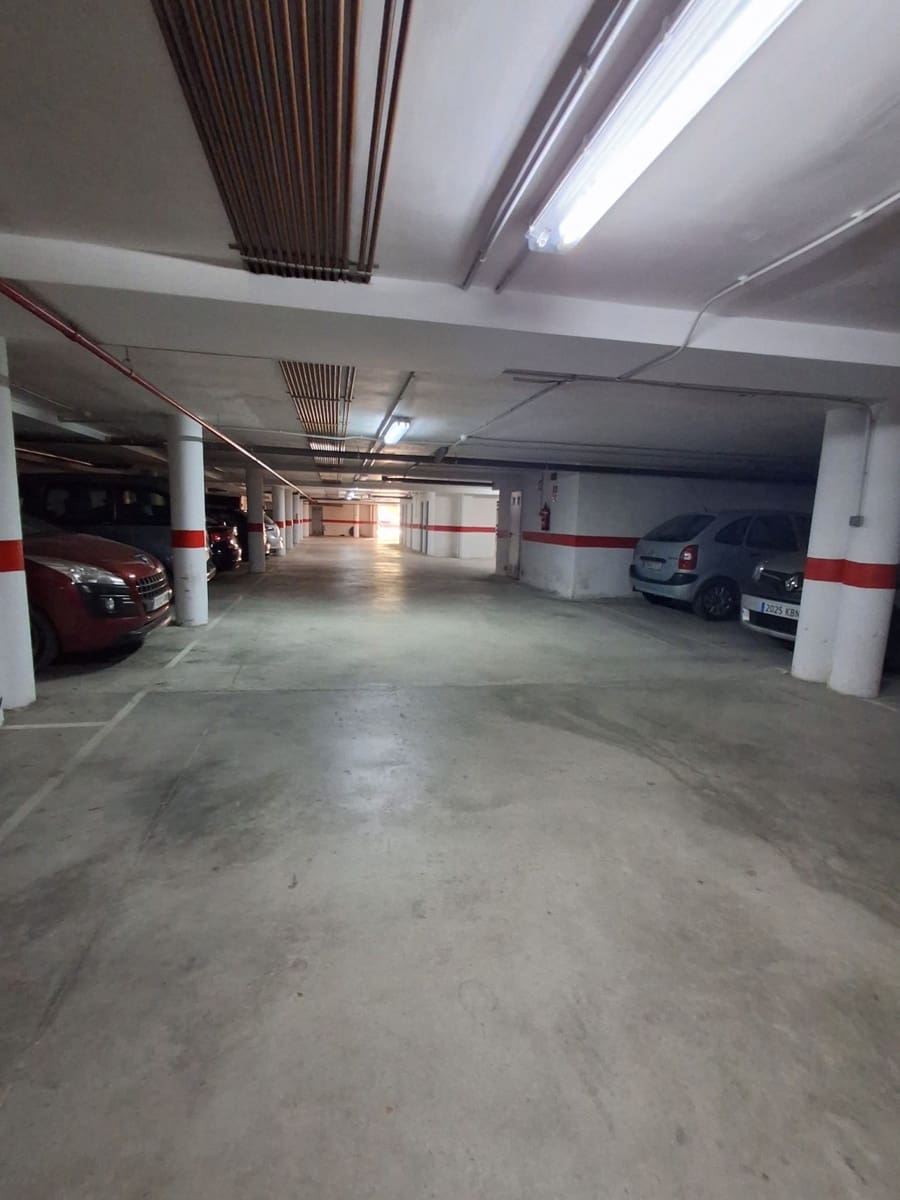 Apartamento de 4 habitaciones en Catral en venta con piscina garaje - 215.000 € (Ref: 9961991)